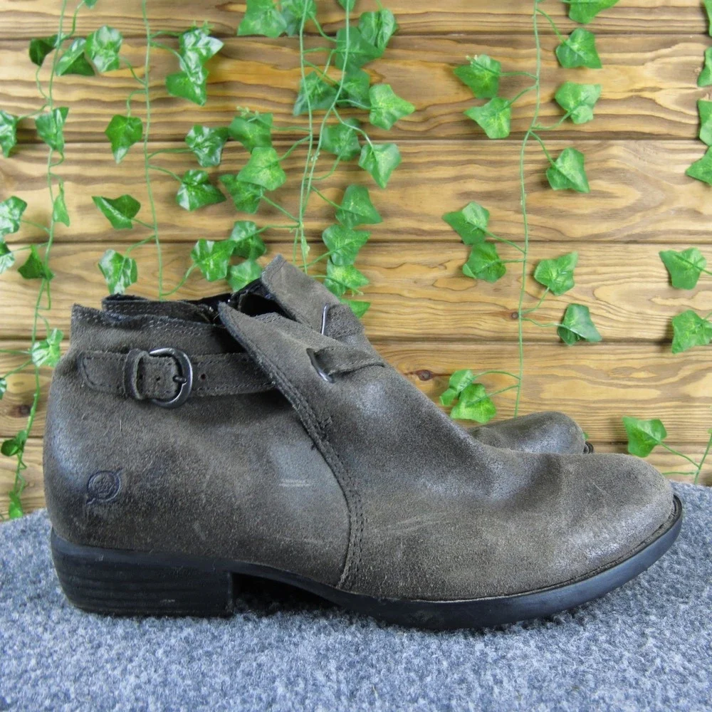Born Women 8 Brown Suede Ankle Boots Buckle Strap‎ Low Heel Casual Comfort